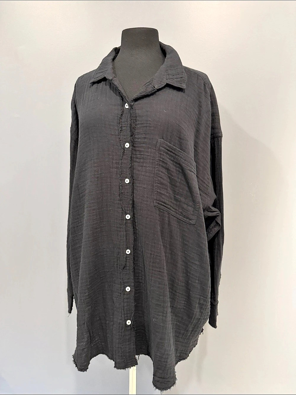 Rails Gauze Button Down Shirt in Black XL NWT